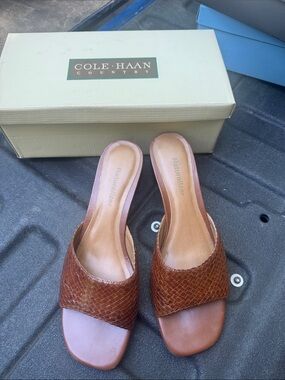 Naturalizer Brown Woven Slide Mules